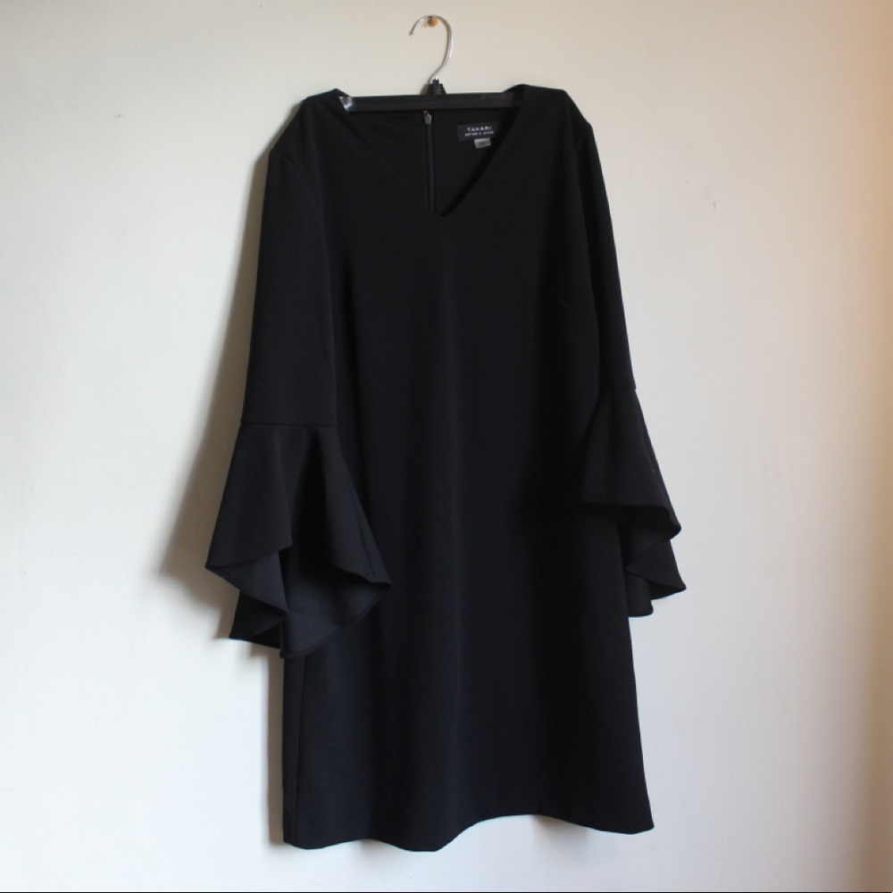 Beautiful black Tahari formal dress